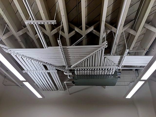 Overhead hydronic piping install