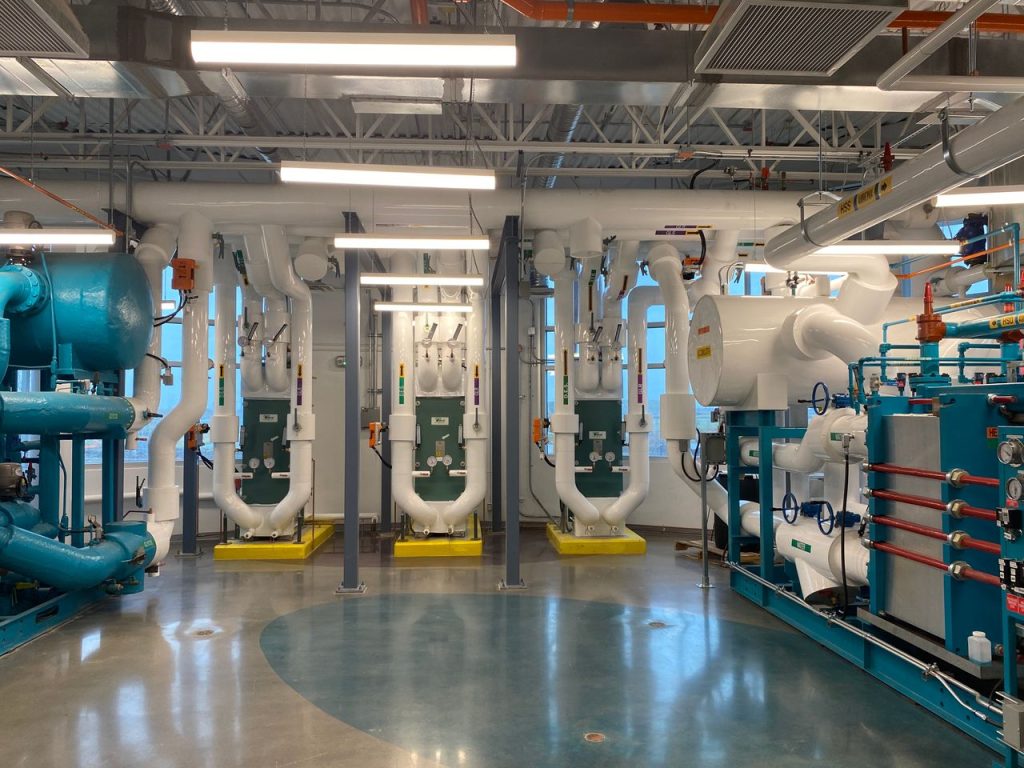 Mastering the First Impression: Your intriguing post title goes here State-of-the-art HVAC system setup showcasing cooling and heating technology.